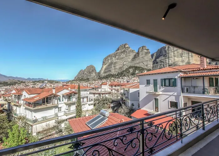 Meteora Heaven And Earth Premium Suites - Adults Friendly
