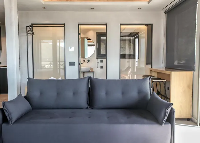 Meteora Heaven And Earth Premium Suites - Adults Friendly
